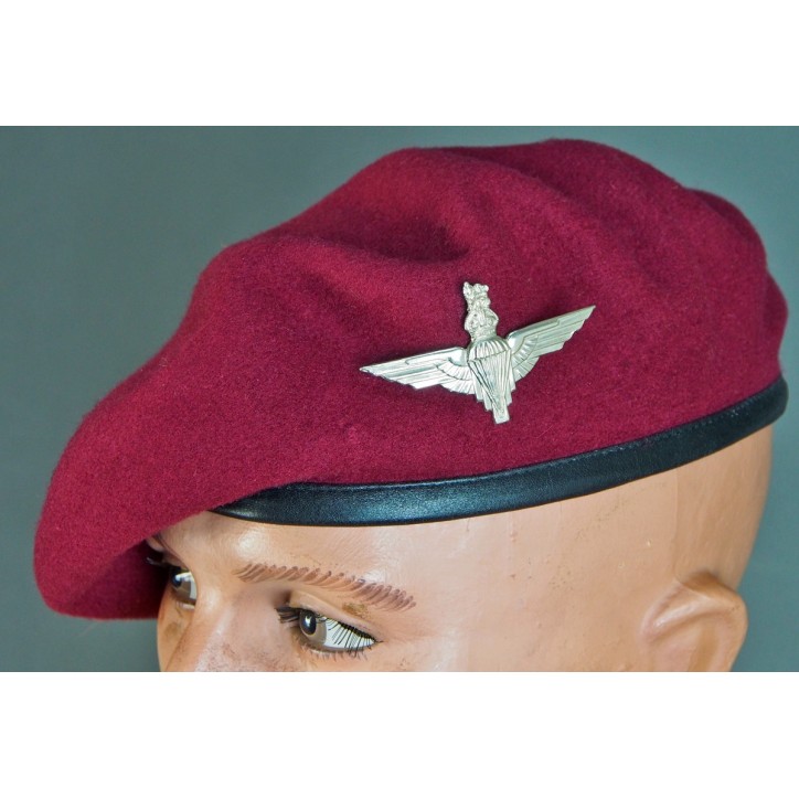 PARACHUTE REGIMENT BERET BADGE