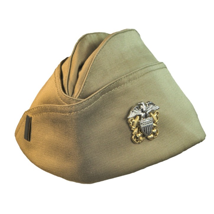 NAVY OFFICER GARRISON CAP DEVICE (Insigne de calot navy)