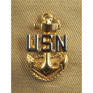 NAVY CPO GARRISON CAP DEVICE (insigne de calot navy)