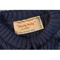 pull woolly 1945